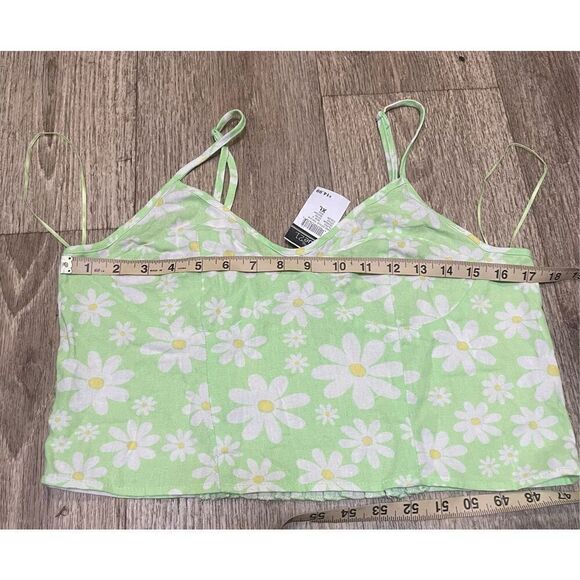 Rue 21 Crop Green and White Flower Tank XL New - Picture 4 of 4